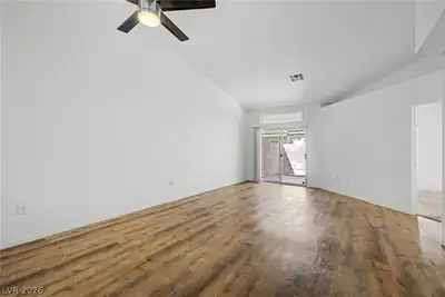 115 Tapatio Street Living Room