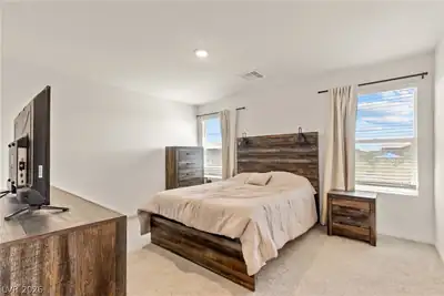 593 Harmony Rock Avenue Bedroom