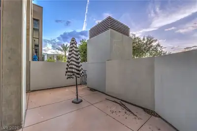 353 East Bonneville Avenue 752 Patio