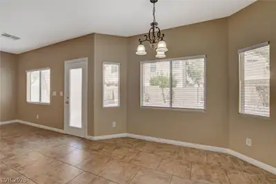 8926 Tomnitz Avenue Dining Area