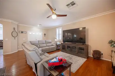 5315 Great Spirit Court Living Room
