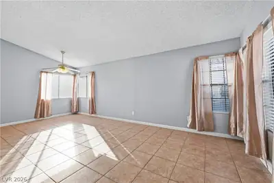 2413 Muirfield Avenue Living Room