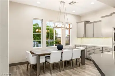6294 Magnifico Circle Dining Area