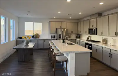 862 Camargo Street Kitchen