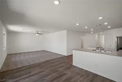 6722 Magnolia River Avenue Living Room