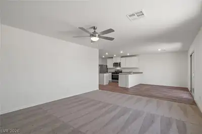6722 Magnolia River Avenue Living Room