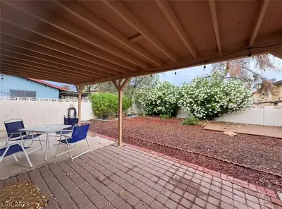 525 Tabony Avenue Patio