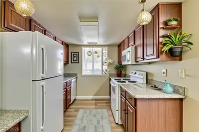 4450 Sandy River Drive 77 Kitchen