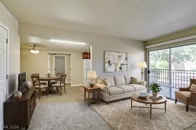 4450 Sandy River Drive 77 Living Room