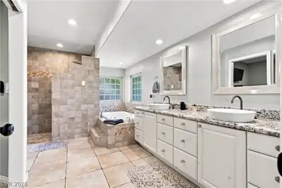 7744 Rancho Destino Road Primary Bathroom