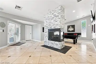 7744 Rancho Destino Road Living Room
