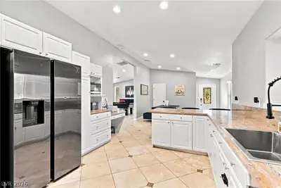 7744 Rancho Destino Road Kitchen