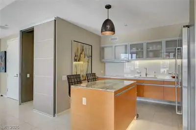 3722 South Las Vegas Boulevard 807 Kitchen
