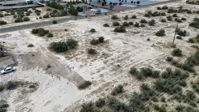 1080 Gee Street Lot