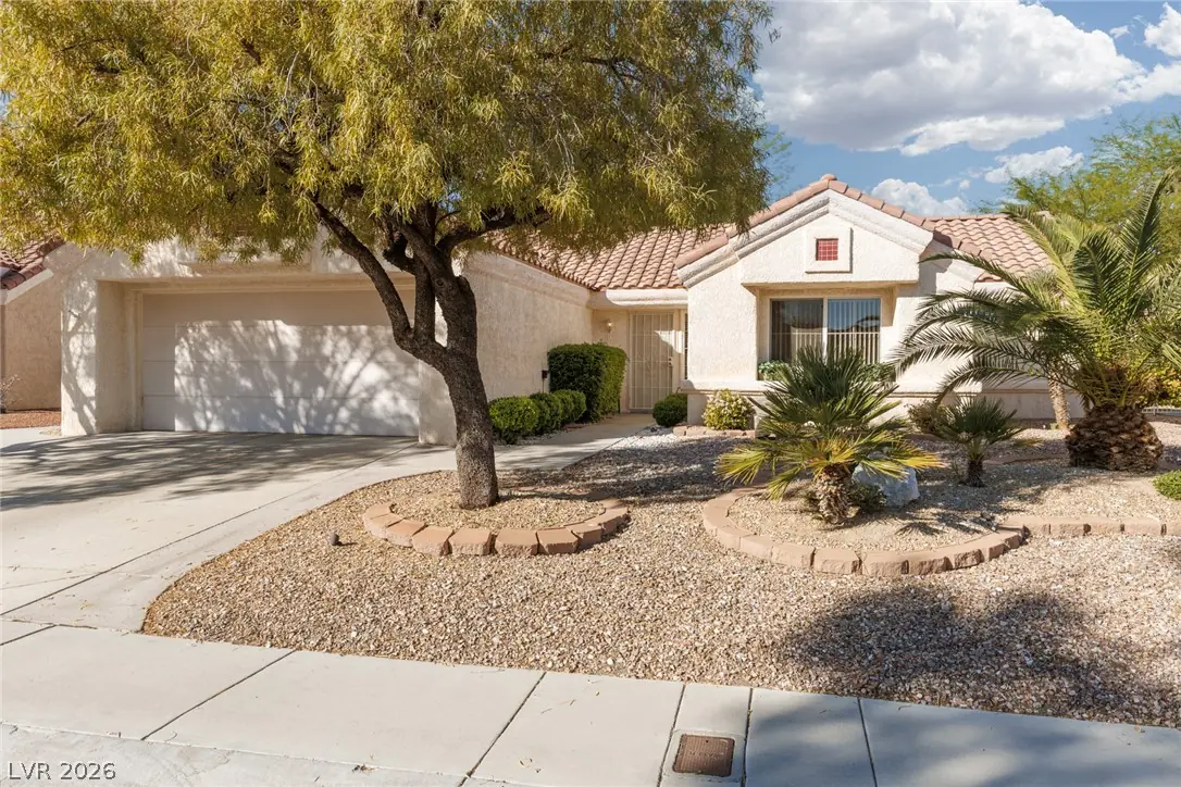 2409 Desert Sands Drive