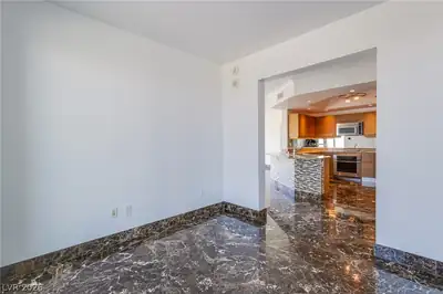 222 Karen Avenue 1807 Dining Area