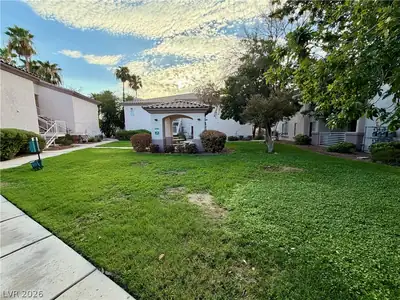 4555 East Sahara Avenue 240 Yard