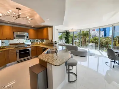 322 Karen Avenue 308, Las Vegas, NV 89109 Kitchen