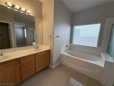 559 ARTREA Place 0 Primary Bathroom