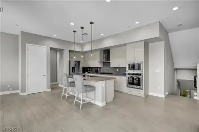 1253 Cloud Tower Street 102 Kitchen