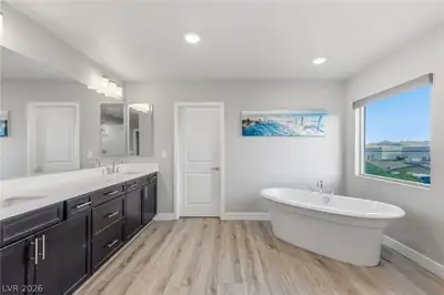 6257 Olde Lockford Court, Las Vegas, NV 89139 Primary Bathroom