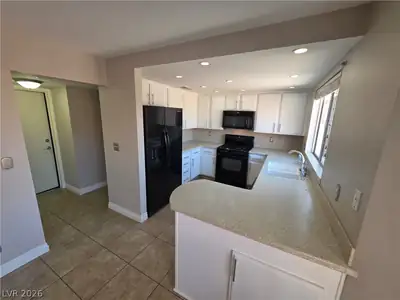 2832 Belleza Lane Kitchen