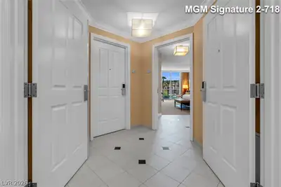 135 East Harmon Avenue 218 Entrance Foyer