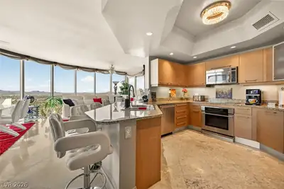 322 Karen Avenue 4207 Kitchen