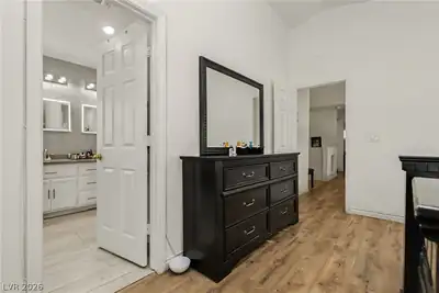 9824 Cactus View Avenue Primary Bedroom