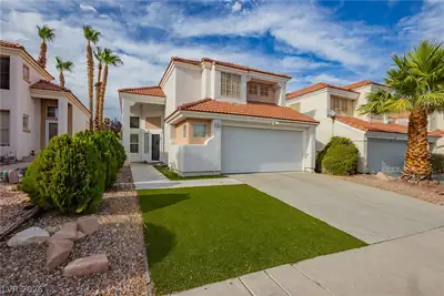9824 Cactus View Avenue Front of Structure