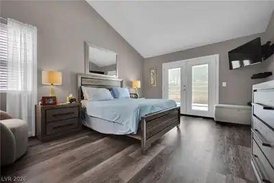 233 Innsdale Court Bedroom