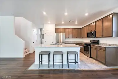 9336 Langley Avenue Kitchen