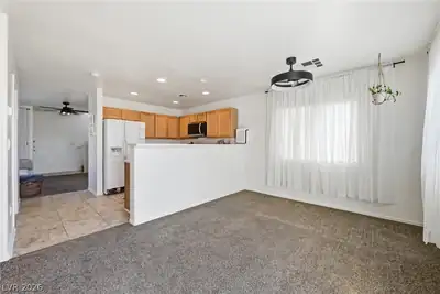 5339 Aurora Beam Avenue Dining Area