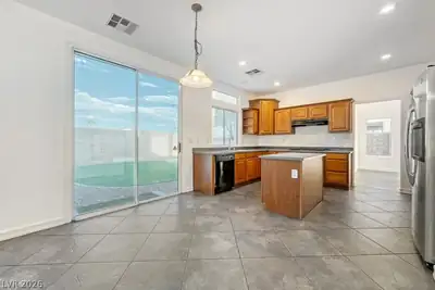 8447 Amherst Valley Street Kitchen