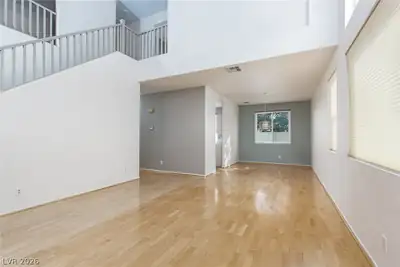 256 Horizon Pointe Circle Living Room