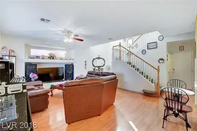 5938 Willis Street Living Room