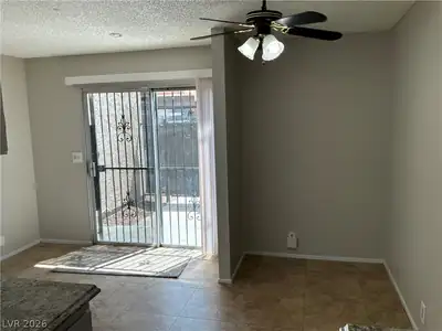 4195 Mississippi Avenue Dining Area
