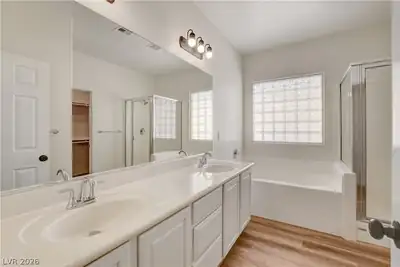 3249 Robins Creek Place Primary Bathroom