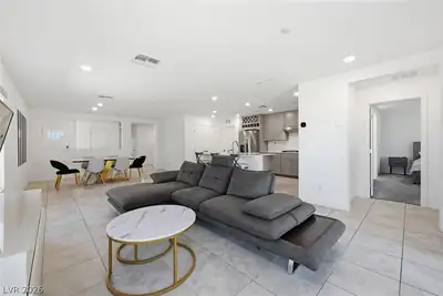8370 Vinamala Avenue Living Room