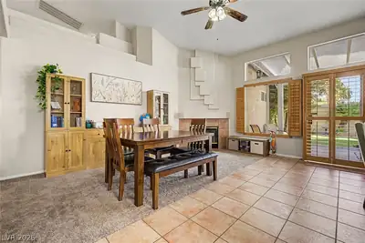 7632 Twisted Pine Avenue Dining Area