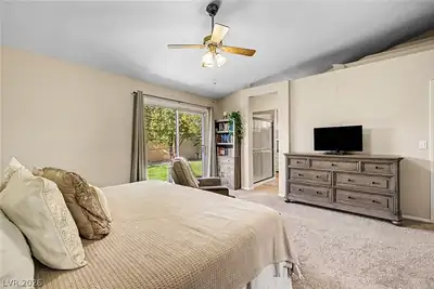 7632 Twisted Pine Avenue Primary Bedroom