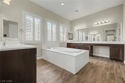 8351 Agave Bloom Street Primary Bathroom