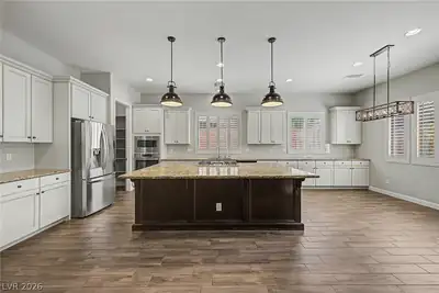 8351 Agave Bloom Street Kitchen