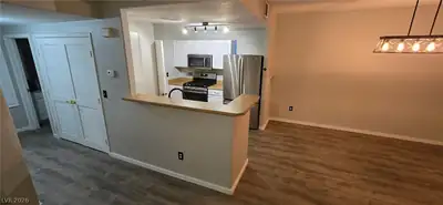 8250 North Grand Canyon Drive 1084 Dining Area