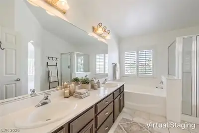 10260 Rarity Avenue Primary Bathroom