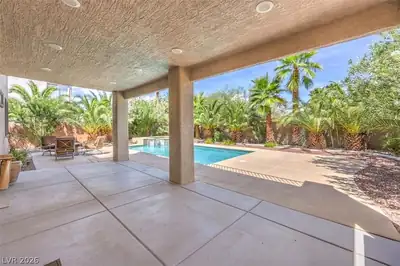 10260 Rarity Avenue Patio