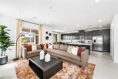 125 Rowan Grove Avenue Living Room