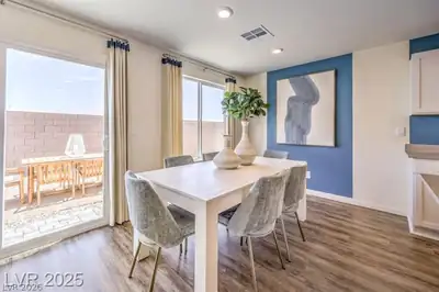 3496 Via Lucca Avenue Dining Area