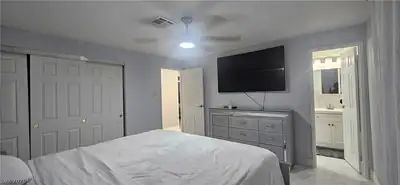 1221 Jefferson Avenue Primary Bedroom
