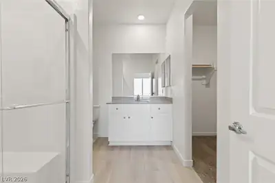 2727 Avril Point Street Bathroom